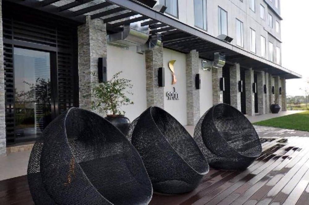Hotel Seda Nuvali Santa Rosa  Exterior foto